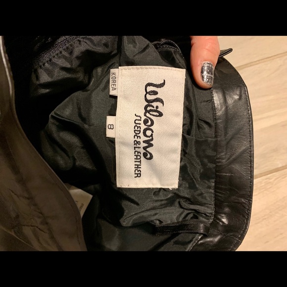 Wilson’s black leather pencil skirt - Picture 6 of 8